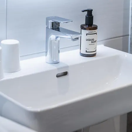 Praegant Apartament *